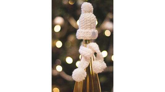 White Wine Bottle Hat and Scarf - Crochet Wine Topper - Wine Lover Gift - Wine Gift - Christmas Wine Gift - White Wine Gift - Wine Accessory