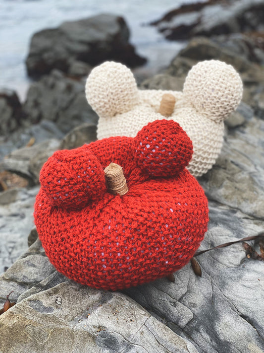 Knitted Mouse Pumpkin Pillow